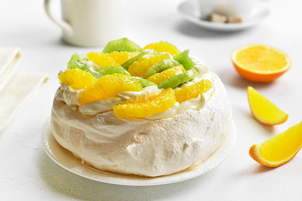 citrus pavlova